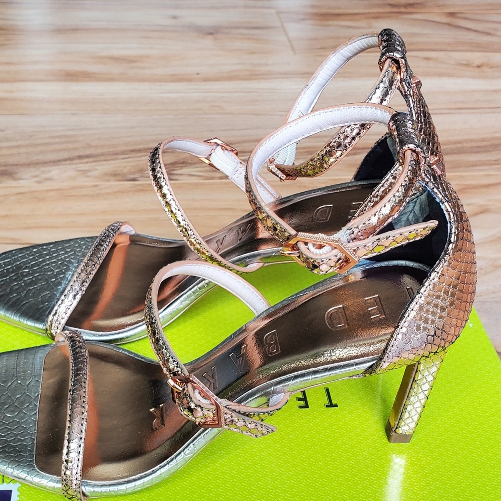 NEW Ted Baker Brown Gold Heels